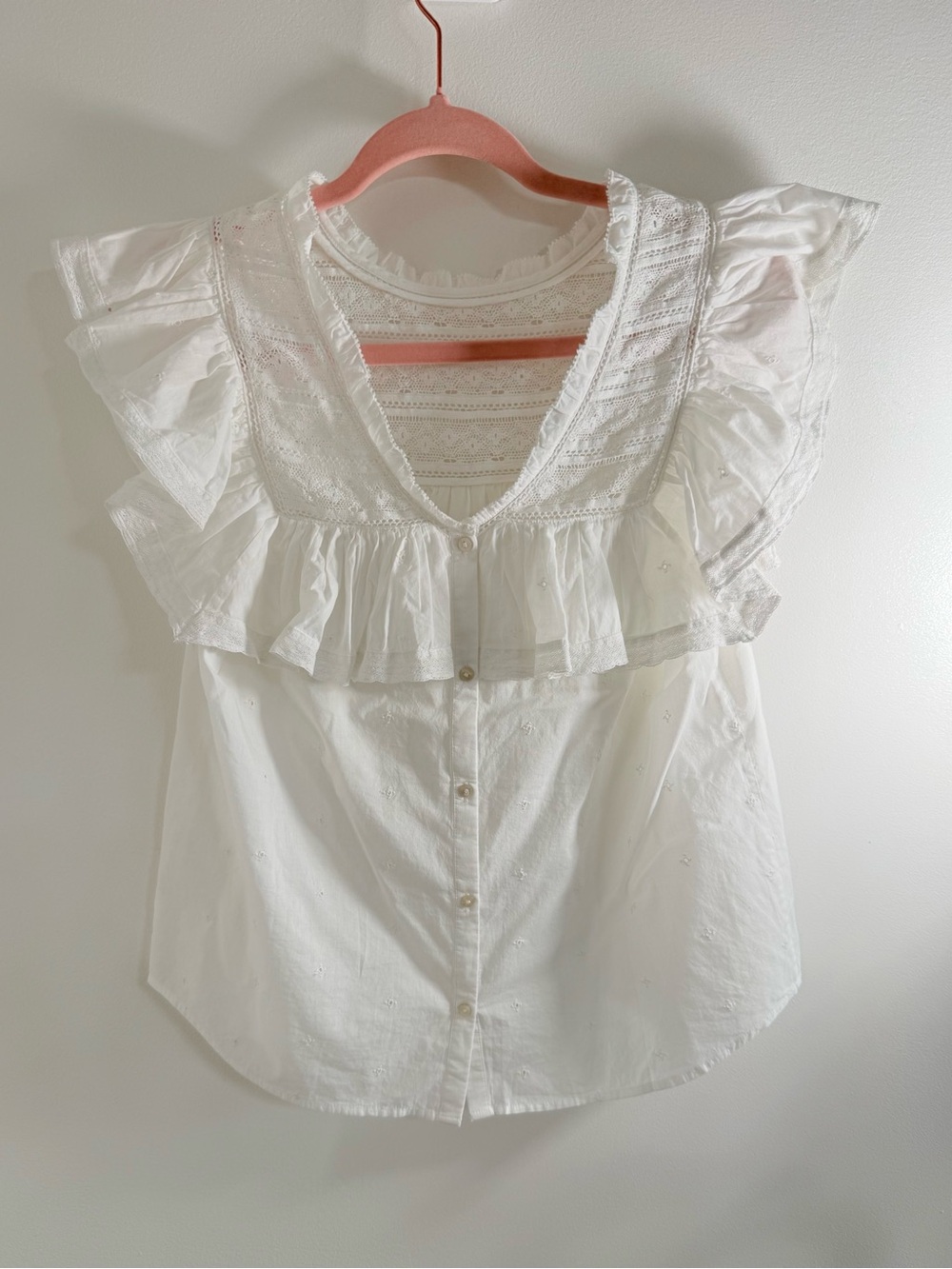 Unsubscribed White Elelet Yoke Flutter Sleeve Top Blouse - Picture 3 of 6